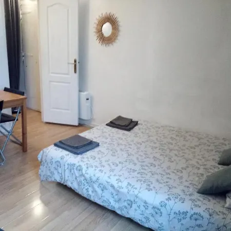 Διαμέρισμα Entier A Proche Place Voltaire.